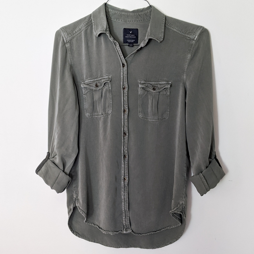 American Eagle Vintage Boyfriend Button Down XS